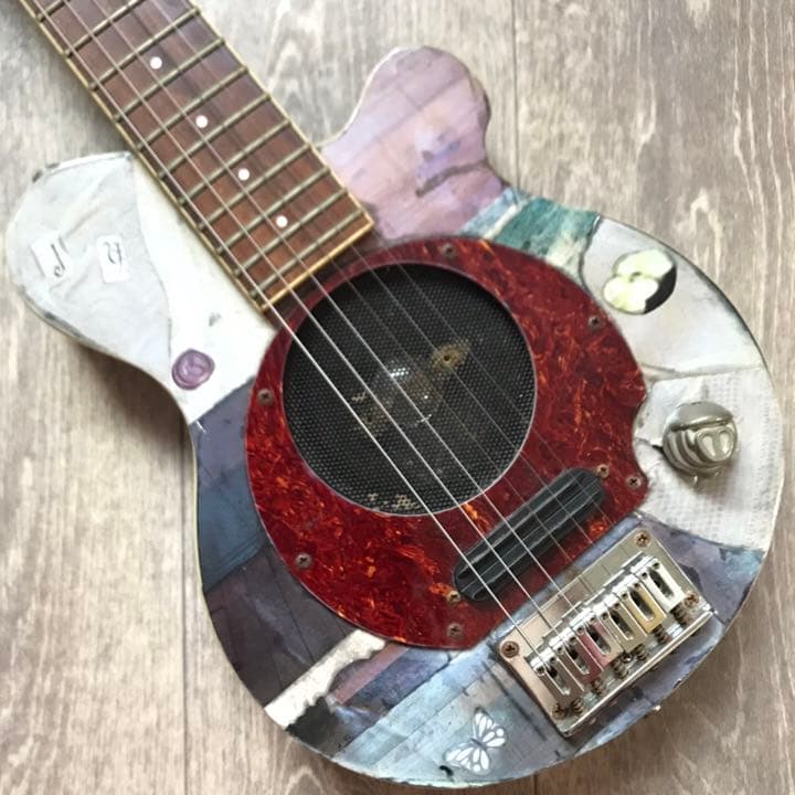 アンプ内蔵 デザインギター エレキ