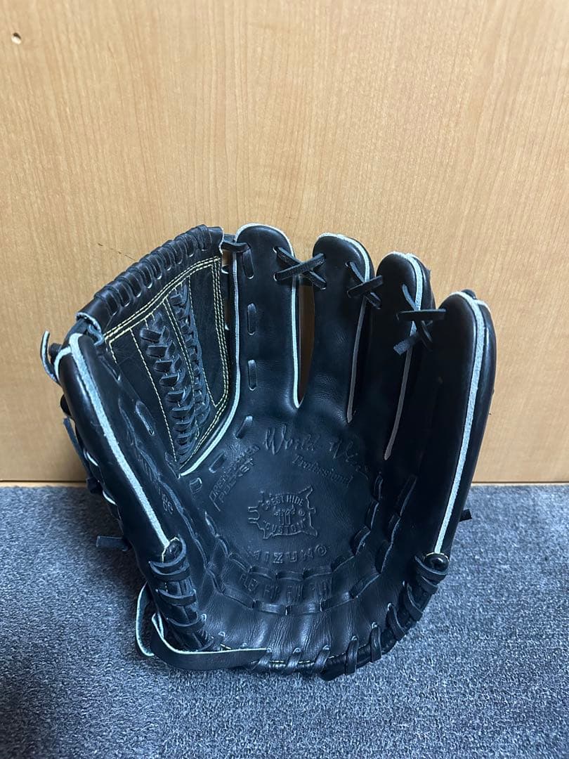 超激レア美品 ミズノ復刻赤カップ 小林繁モデル 右投げ - メルカリ