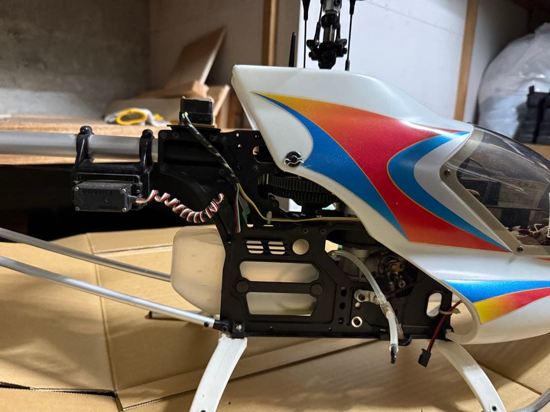 ヒロボー ラジコンヘリコプター