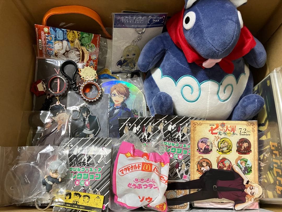 大量　グッズ　まとめ売り　フィギュア　アクリルスタンド　アクスタ　ぬいぐるみ