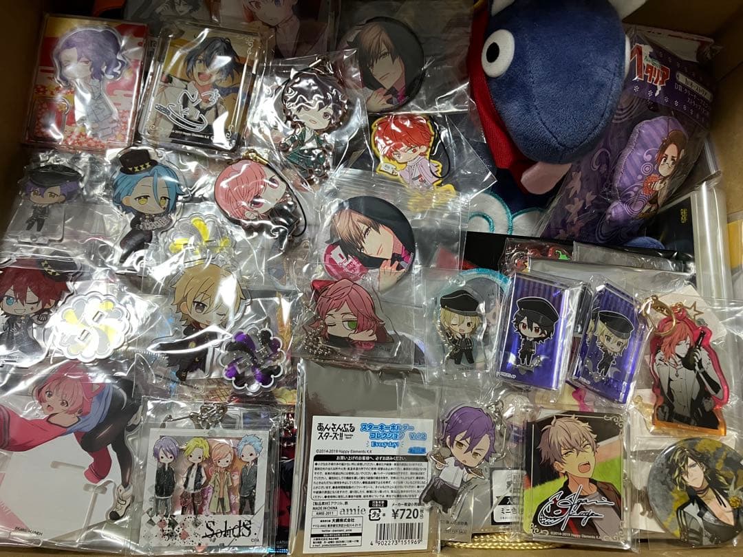 大量　グッズ　まとめ売り　フィギュア　アクリルスタンド　アクスタ　ぬいぐるみ