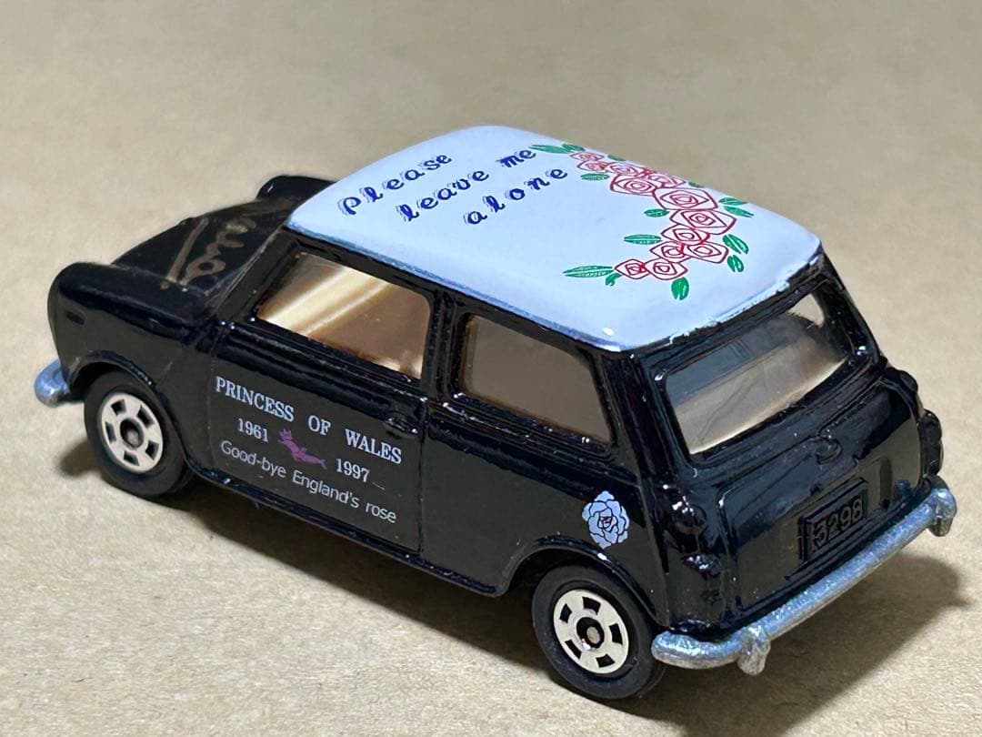 日本製 トミカ 感動倶楽部 ミニクーパー ダイアナ