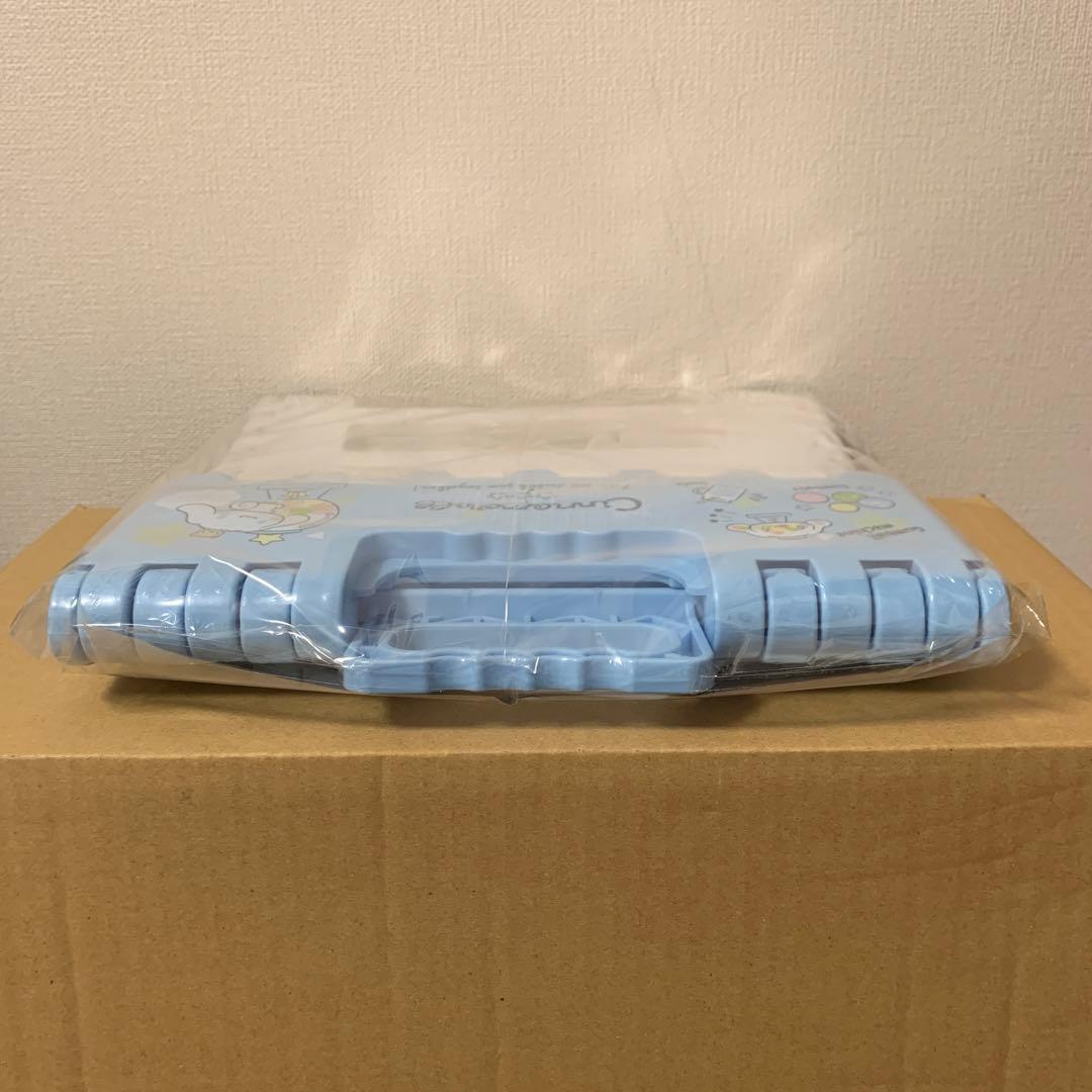 【限定版】　シナモロール　折りたたみスツール　踏み台　ミニ脚立