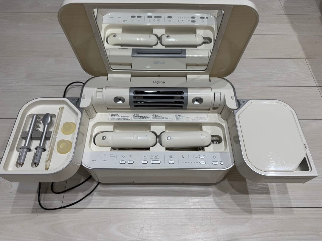 サキナ ビジュー