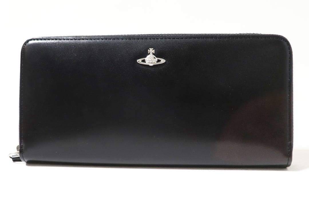 《ヴィヴィアンウエストウッド》箱付新品 レザー ラウンドファスナー式長財布