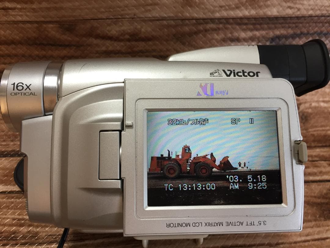 再生ダビングOK Victor GR-DVA1 付属品あり 液晶綺麗・大画面