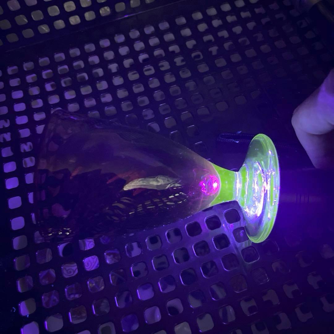 骨董 時代 希少金赤ガラス モールガラス調 流線型 アイスコップ ウラン