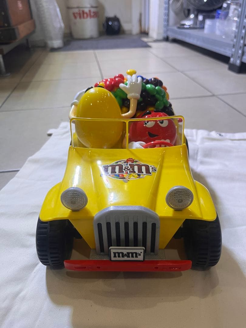 M&Msディスペンサー