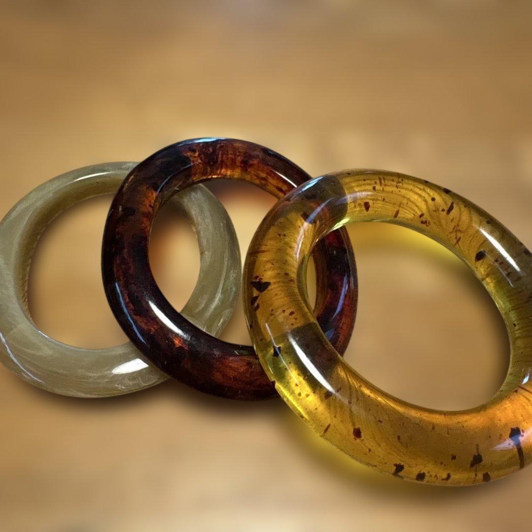 トゥモローランド アクリル製バングル3点セット - メルカリ