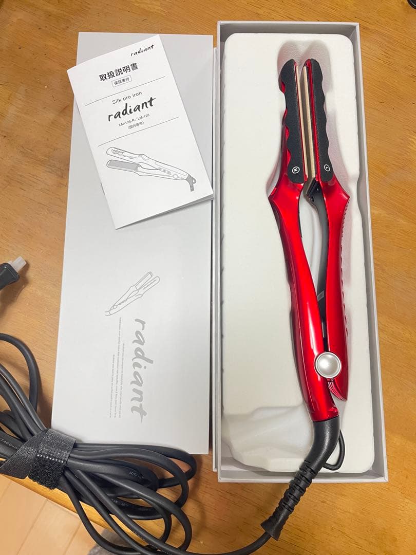 美品　radiant ストレートヘアアイロン レッド　28mm radiant＞ ヘアアイロン ストレート 28mmの通販｜セブンビューティー