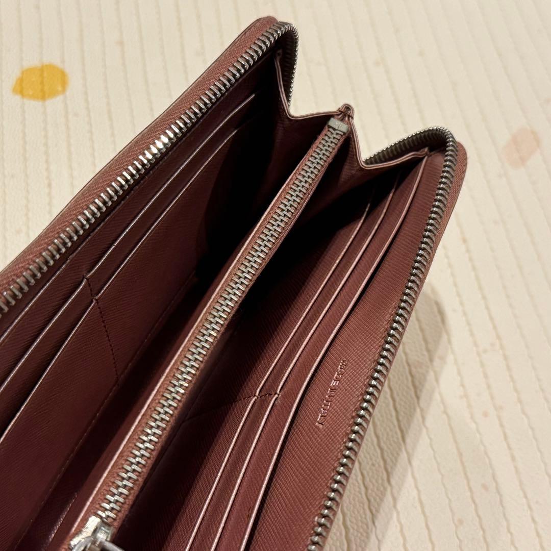 PRADA 長財布 ライトピンク系 ギャランティ・箱付き 【訳あり】 - メルカリ