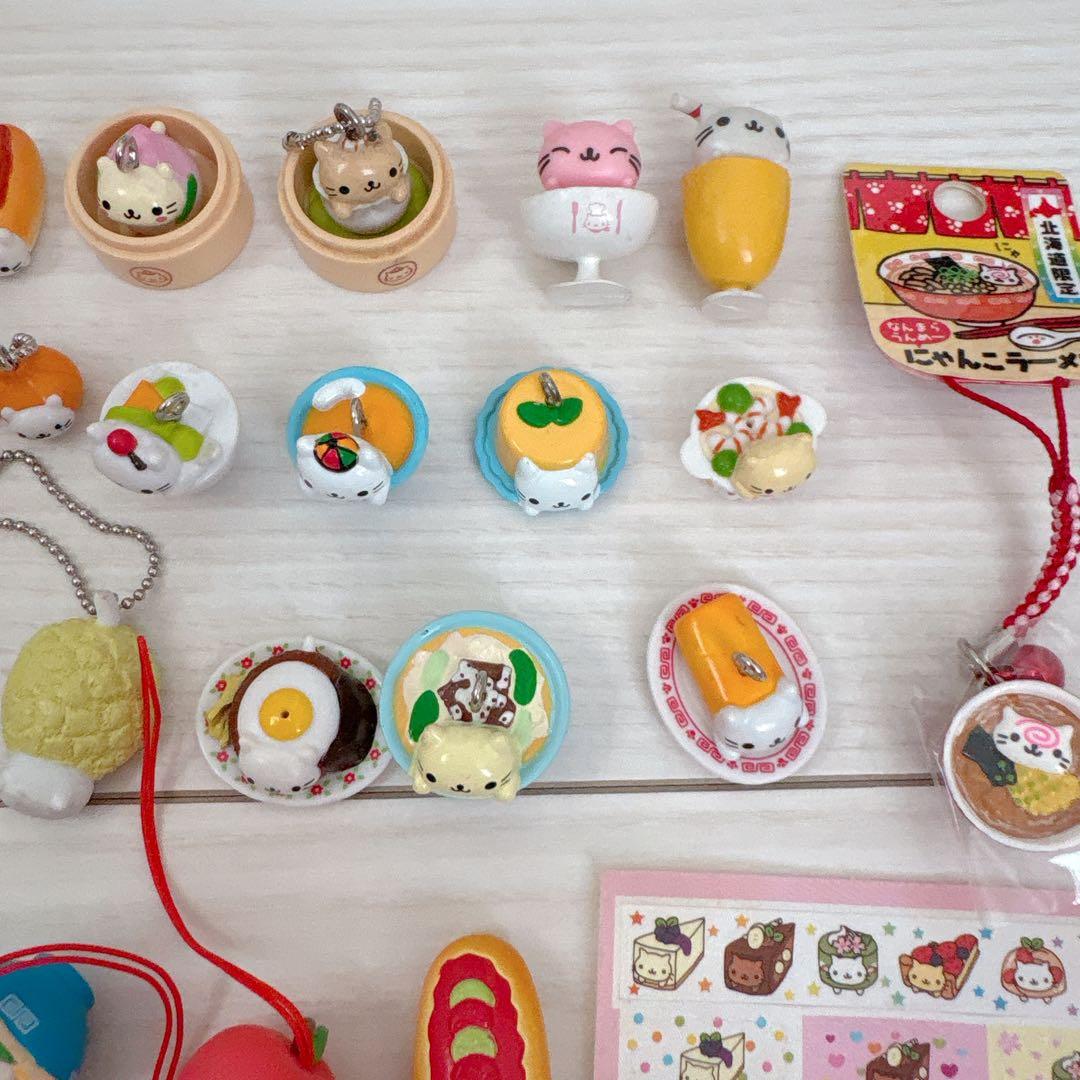 まとめ売り】にゃんにゃんにゃんこ♡ストラップセット - メルカリ