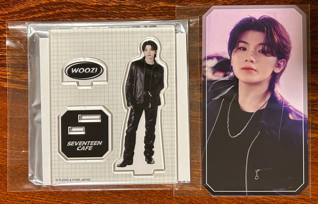 SEVENTEEN CAFE セブチカフェ ウジ 2023 アクスタ 予約特典 - メルカリ