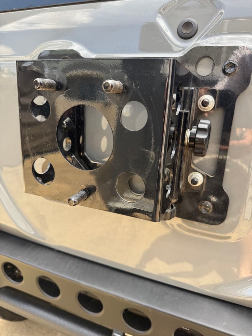 k*o様 アピオ (APIO) スペアタイヤブラケット　ジムニー　JB64 APIO（アピオ） スペアタイヤブラケット ジムニー JB64W : オート