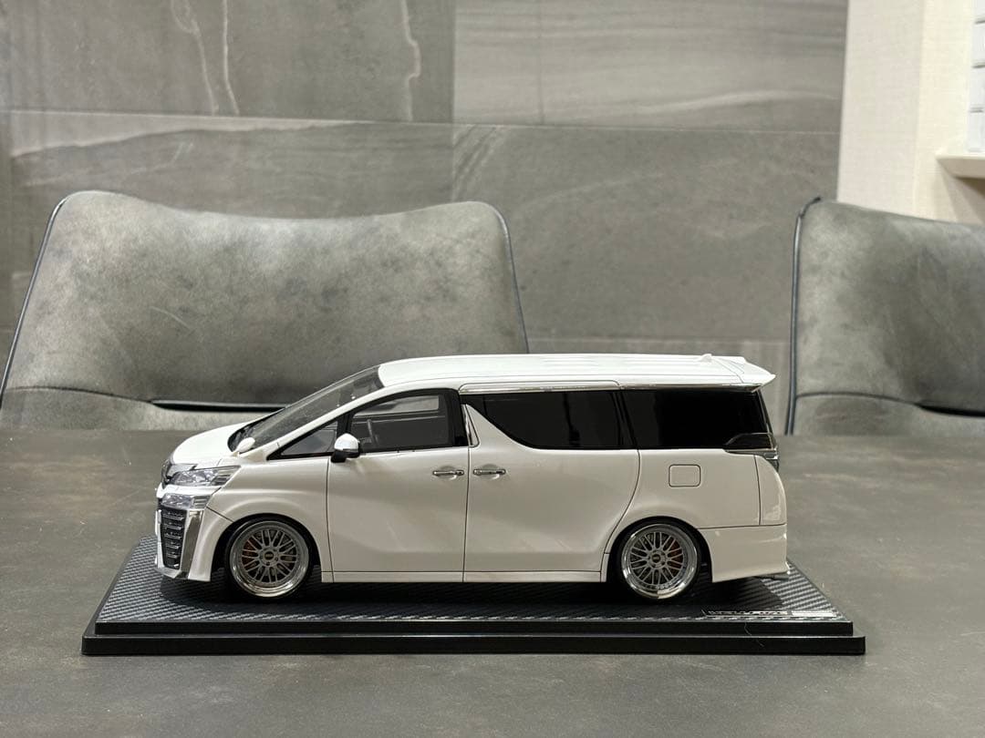 ignition model VELLFIRE ヴェルファイア　1/18