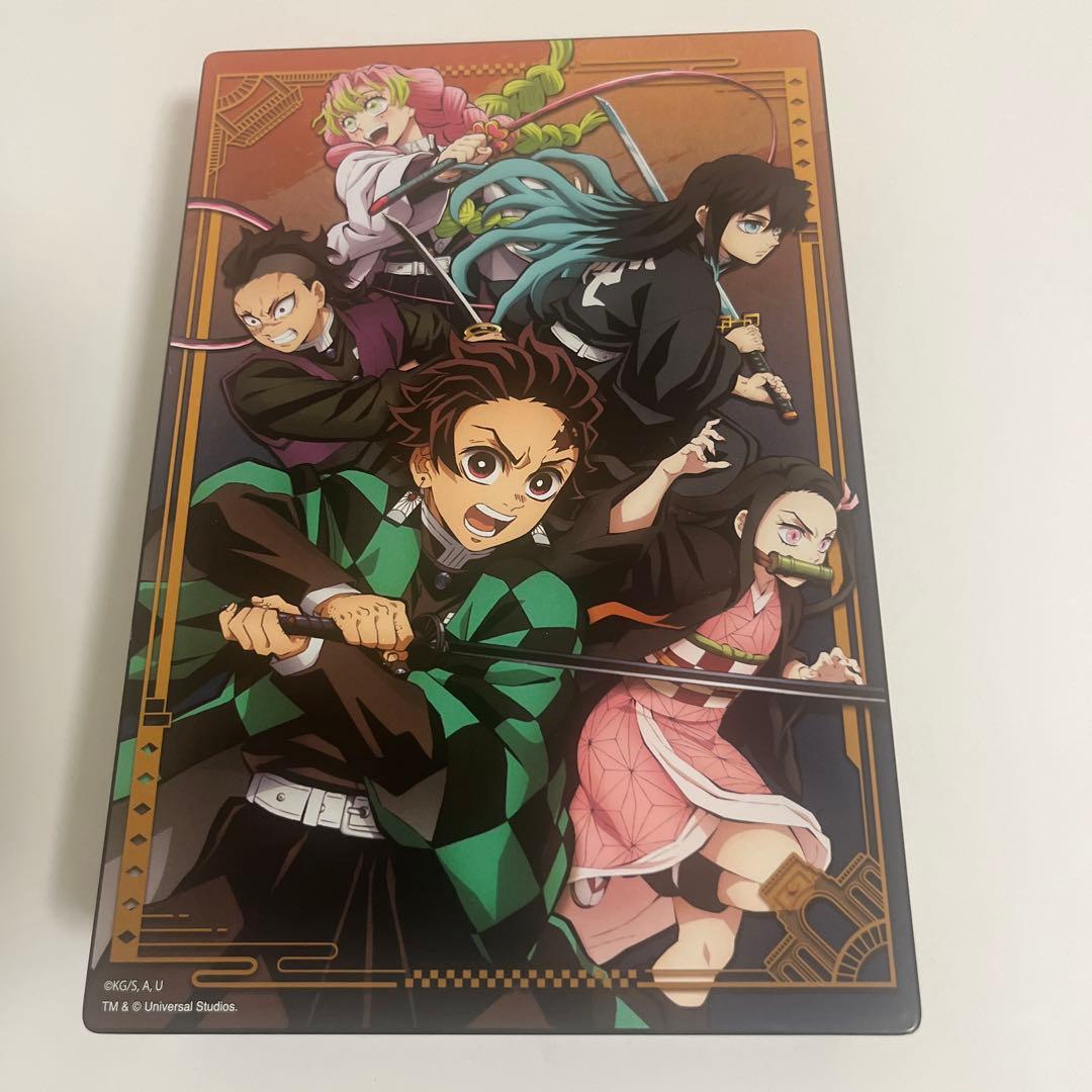 鬼滅の刃　USJ アクセサリースタンド　お菓子缶 甘露寺蜜璃　時透無一郎