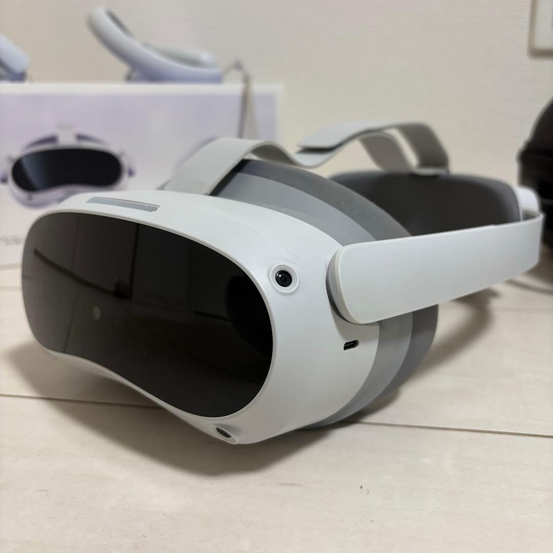 【初売り】【美品】PICO4 128GB VR ヘッドセット　付属品2点付き！ VRヘッドセット「PICO 4」10月発売。峯岸みなみも大興奮 - AV Watch