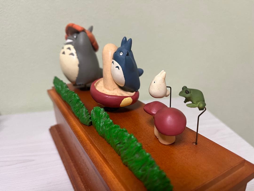 となりのトトロ　フィギュア　オルゴール