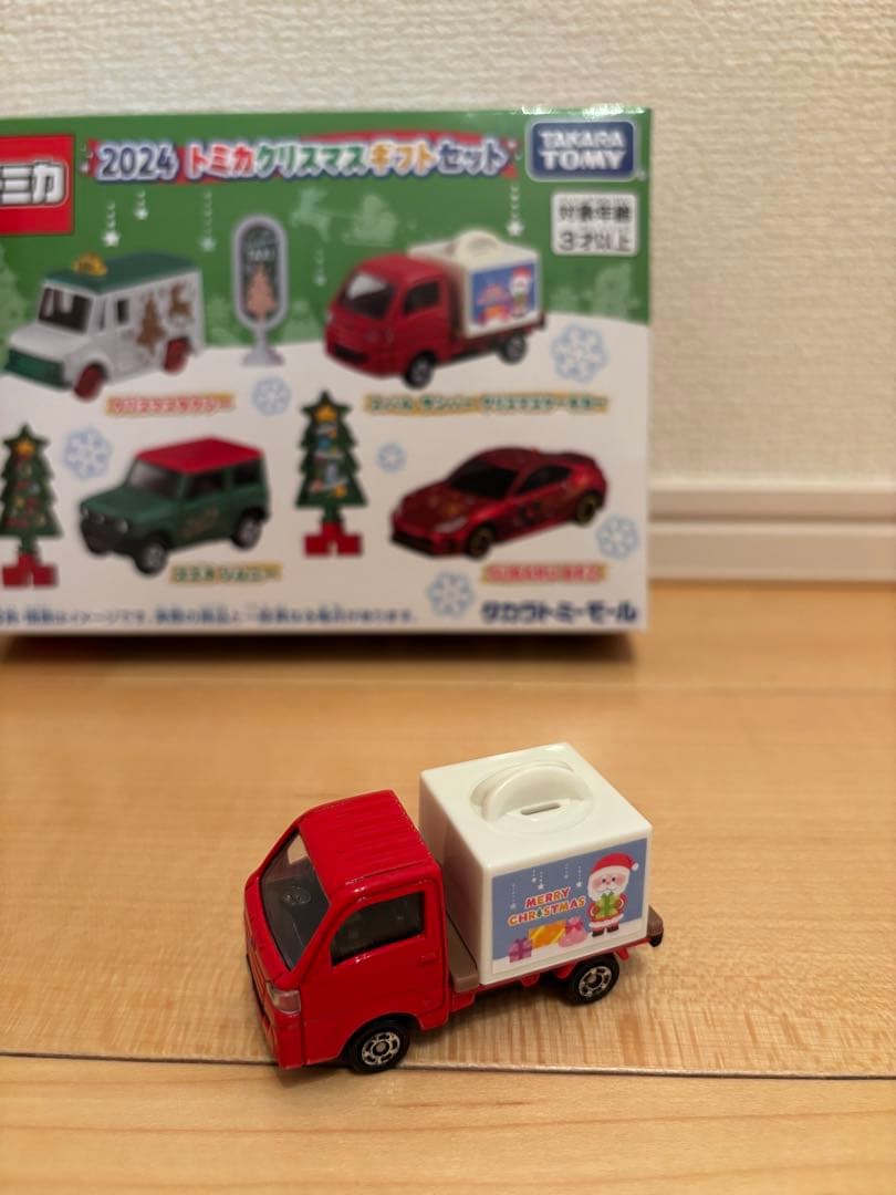 2024 トミカクリスマスギフトセット - メルカリ