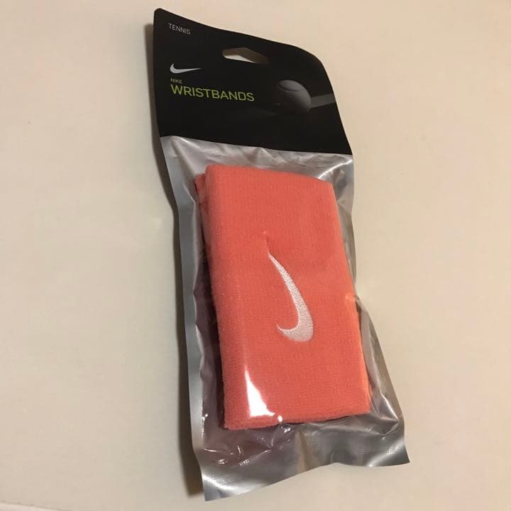 ナイキ ナダル 全米オープン着用 リストバンド - メルカリ