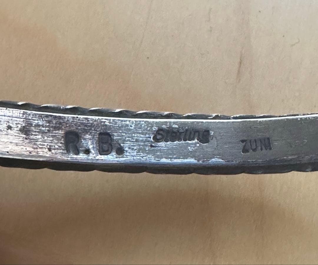 インディアンジュエリー ズニ族 インレイ 珊瑚 ターコイズ バングル