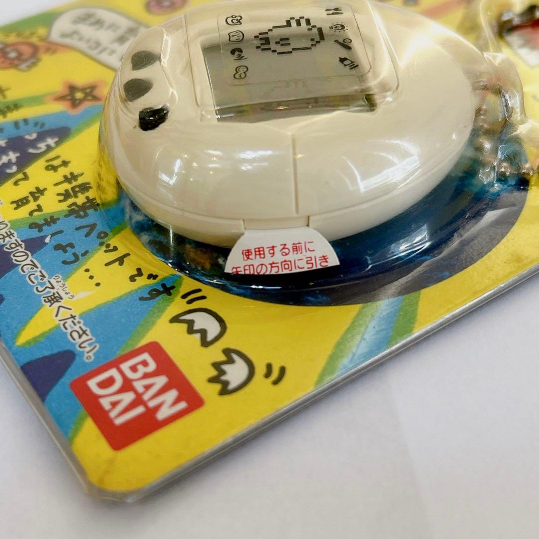 【新品未開封】BANDAI 初代　たまごっち　白　即日発送　レア　大人気　玩具