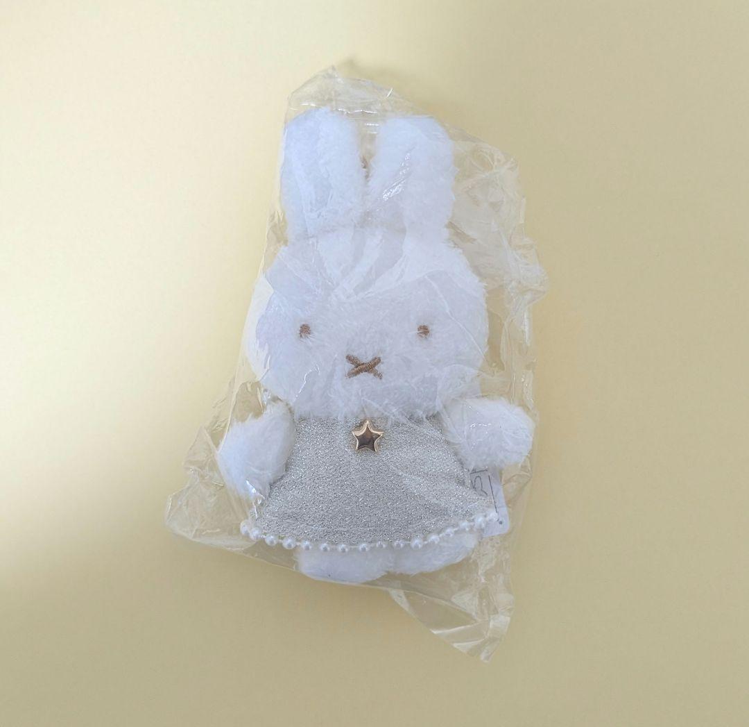 MIIAミッフィー原宿限定 シャイニーバッグチャーム(グレー系) - メルカリ