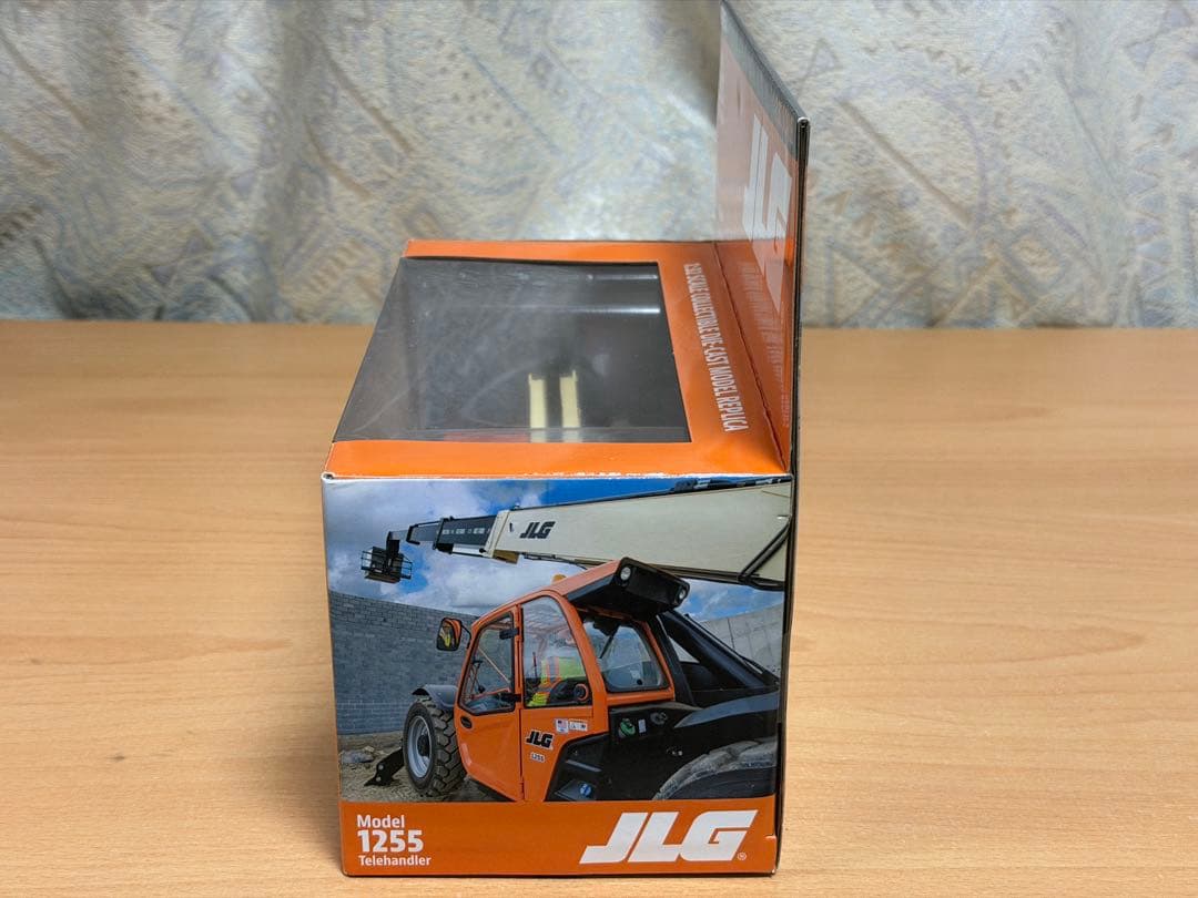 【新品未開封】 JLG 1255 テレハンドラー： 建機 スケールモデル1/32