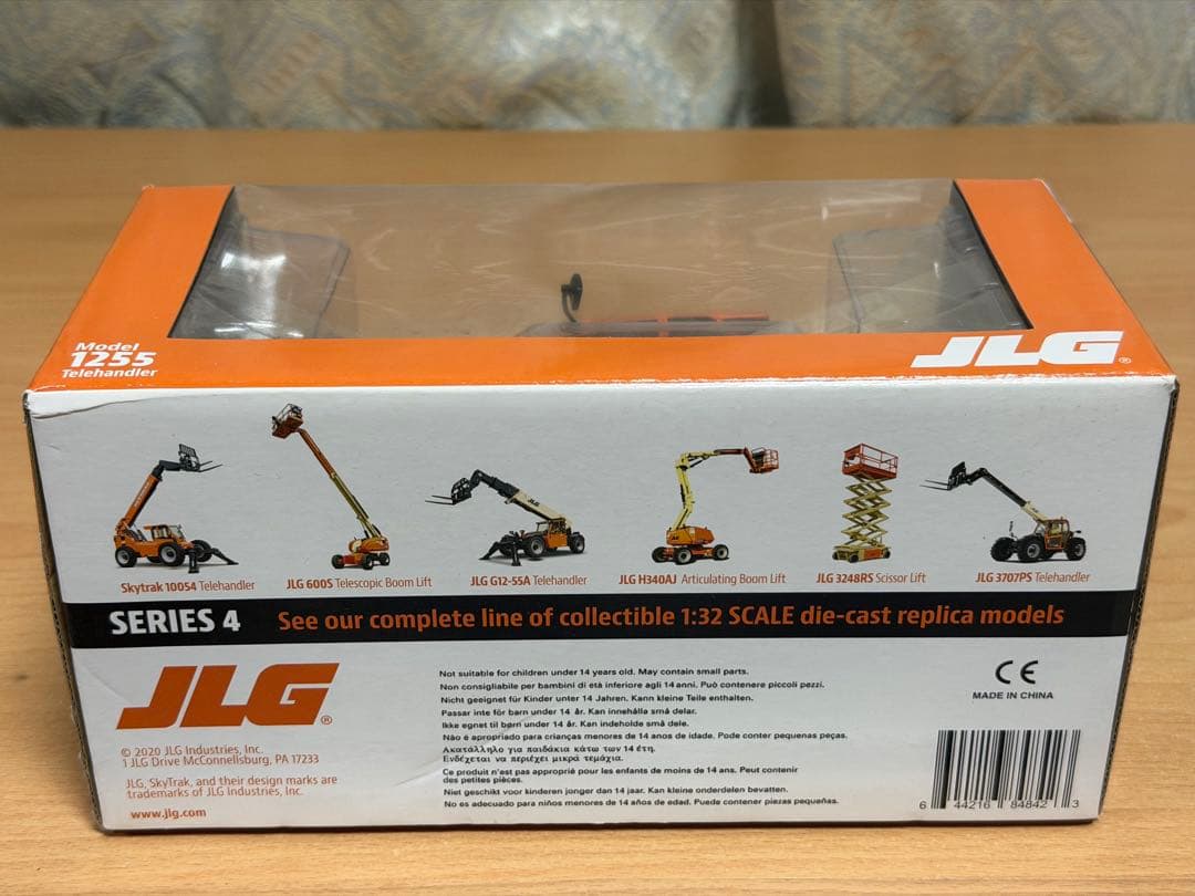 【新品未開封】 JLG 1255 テレハンドラー： 建機 スケールモデル1/32