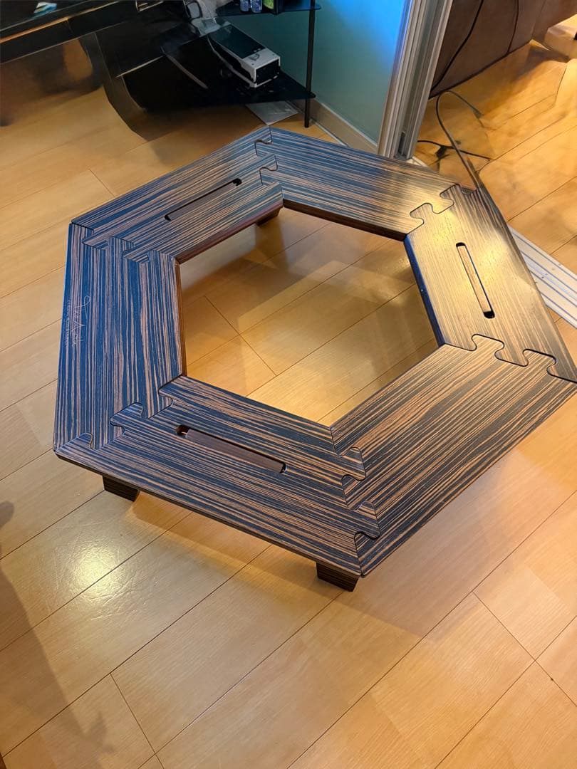 The arth ヘキサテーブル 黒しま次郎 六角テーブル - メルカリ