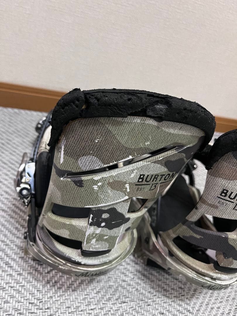 Burton Mission ビンディング カモフラージュ