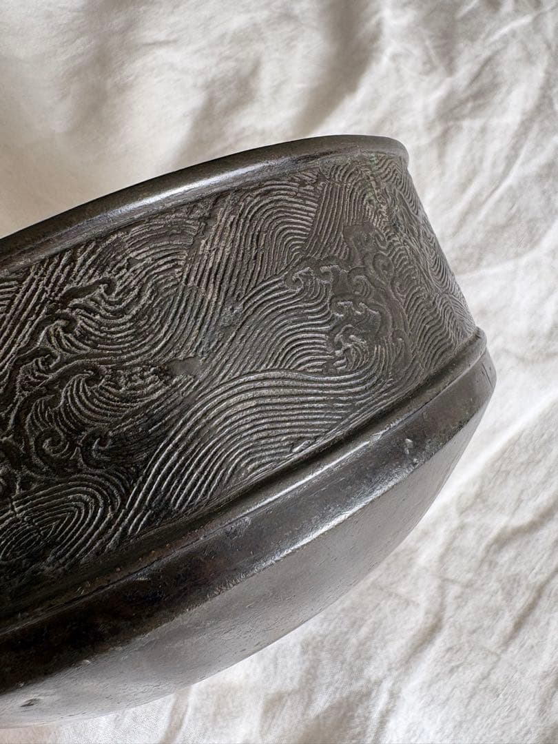 アンティーク　江戸時代　水盤　盆　トレー　小物入れ　器　金属　骨董　19世紀 折敷 輪島塗 古代朱 沈金 昭和初期 36cm四方盆