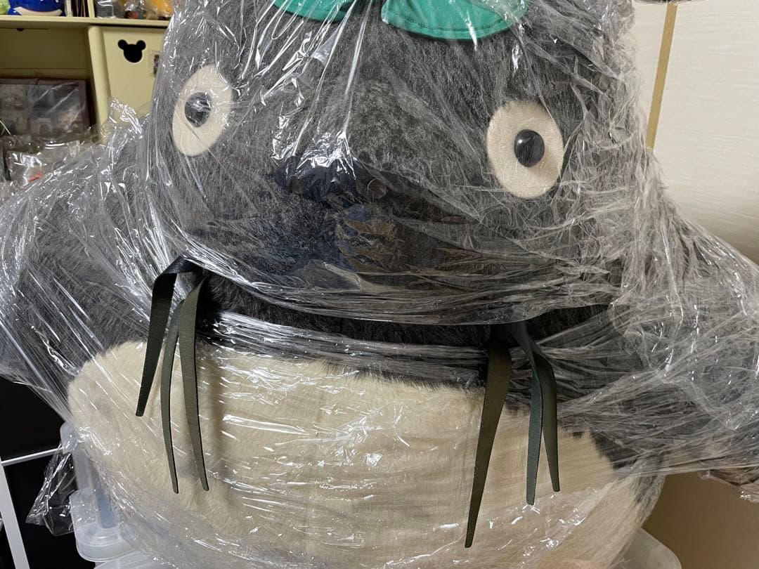 となりのトトロ　 ショップに飾ってある大きなぬいぐるみ
