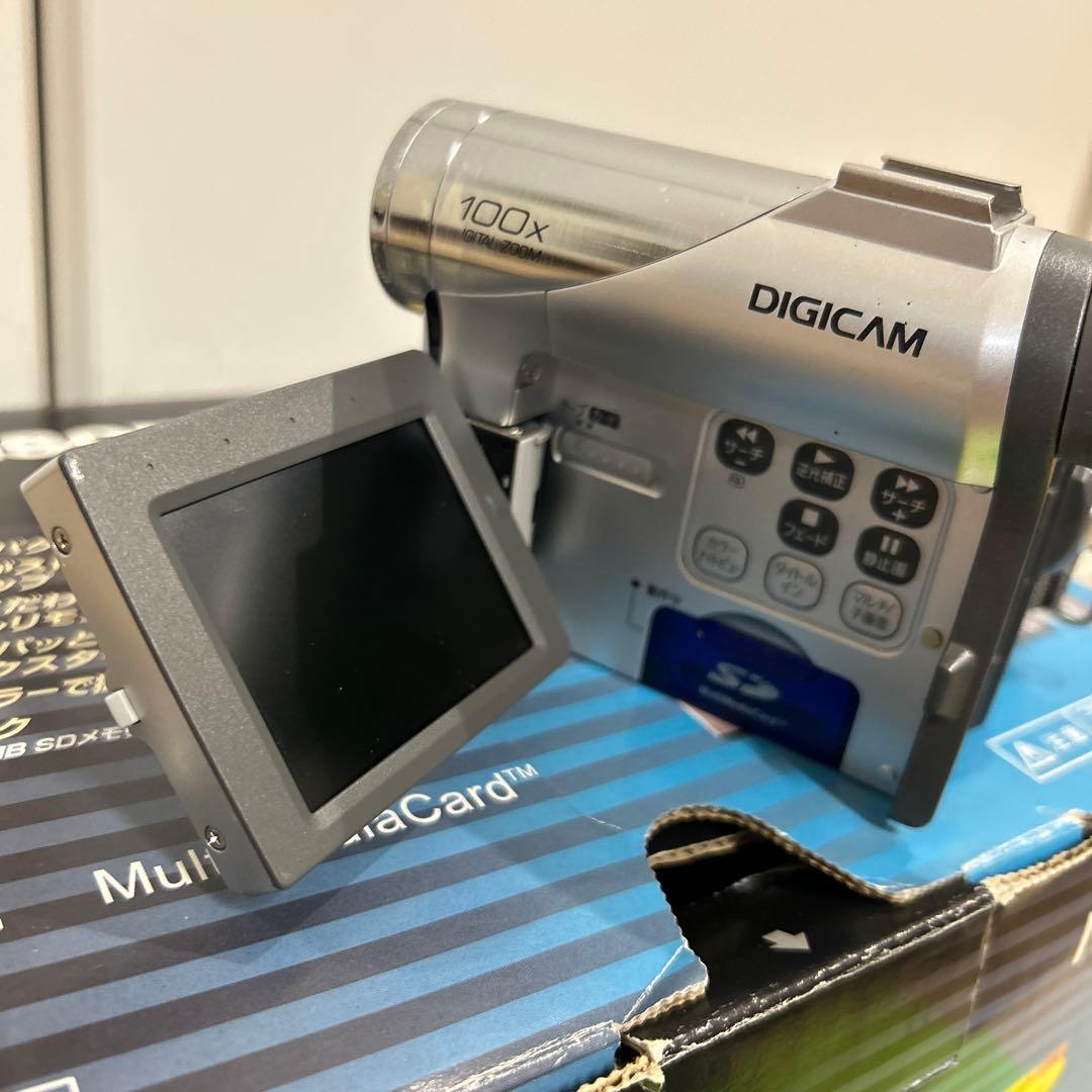 《再生・録画可動品・付属品多数》パナソニックビデオカメラ　NV-GS5K