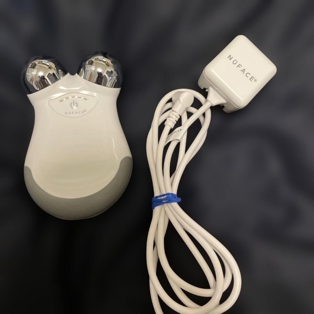 NuFACE mini美顔器 充電器付き s-l1200.jpg