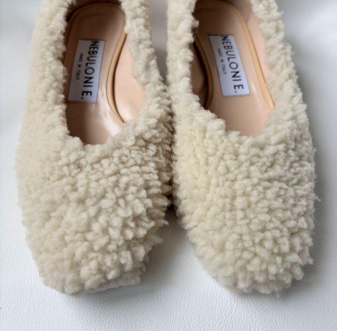 VERY掲載 NEBULONI E. ネブローニ ムートン ボア パンプス 37 - メルカリ