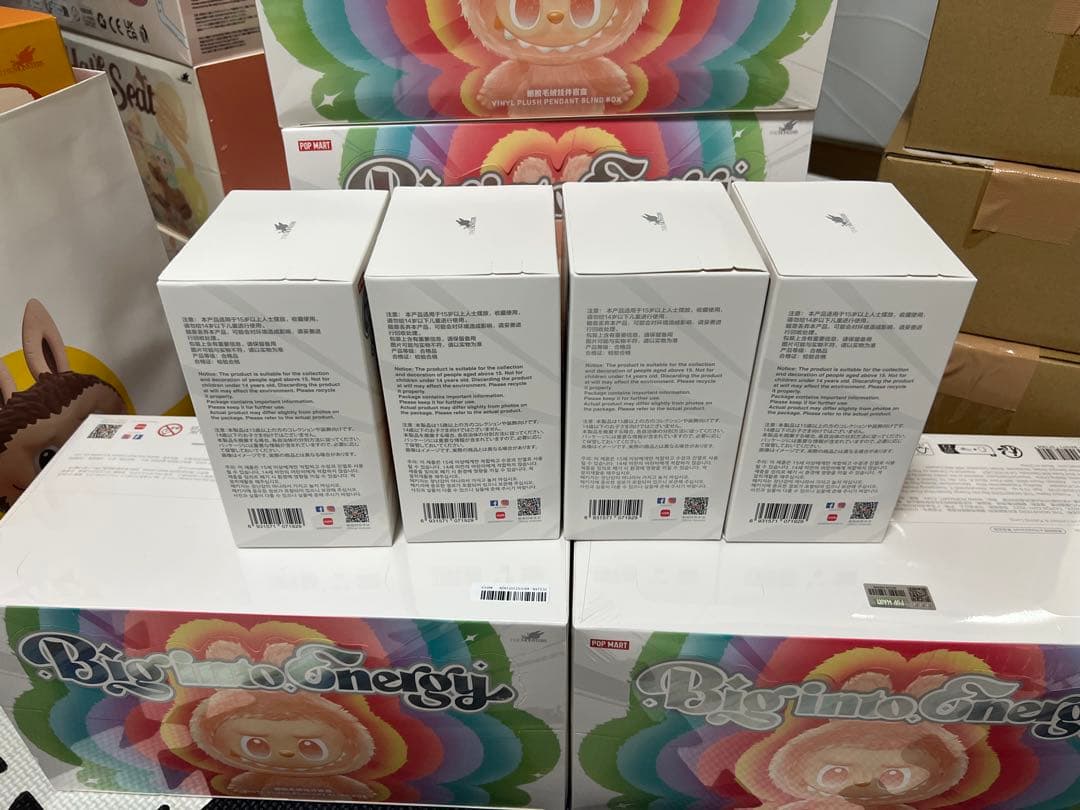 【正規品・未開封】Labubu Big into Energy 4箱
