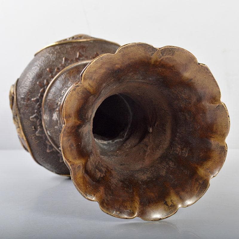 中国 乾隆年製 古銅鍍金 龍鳥文瓶 M R4597