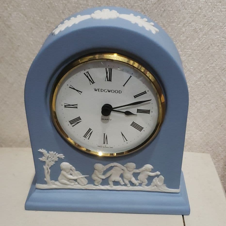 ウェッジウッド ジャスパー置き時計 - メルカリ