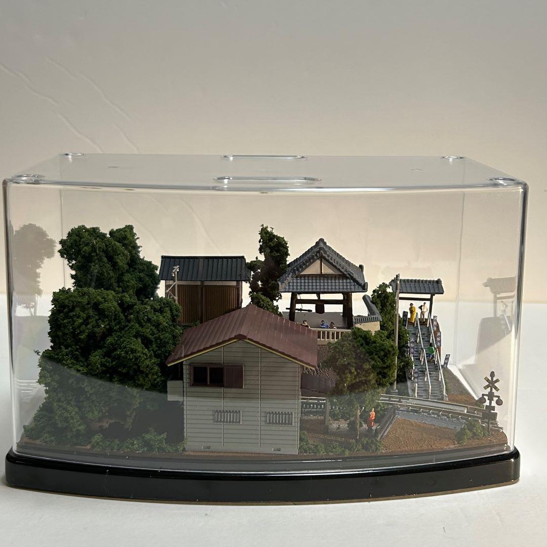 江ノ電 江の島腰越 満福寺と踏み切り 鉄道ジオラマ Nゲージ 展示台