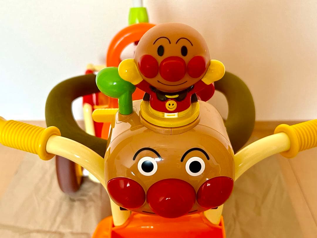 【美品】アンパンマン・三輪車