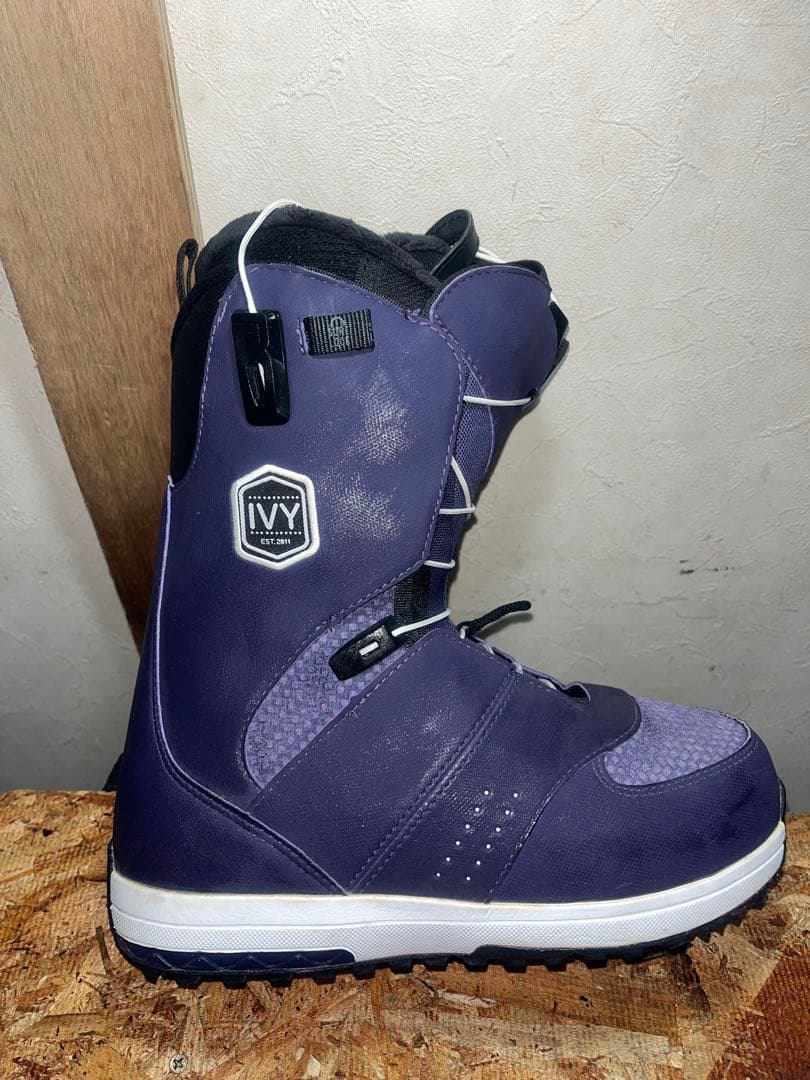 サロモン　ハイグレードブーツ！SALOMON IVY 24.0cm