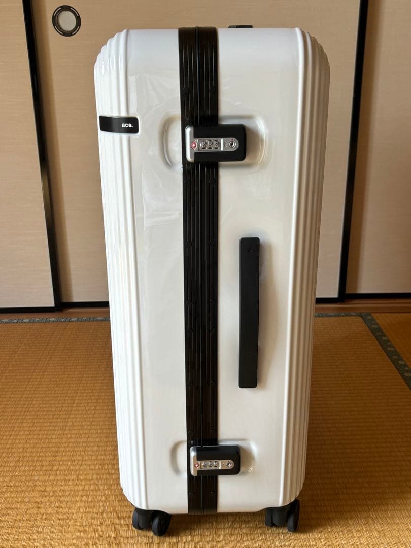 ace.リップルF/スーツケース/4輪/軽量/87L/ホワイト/静音/白/未使用