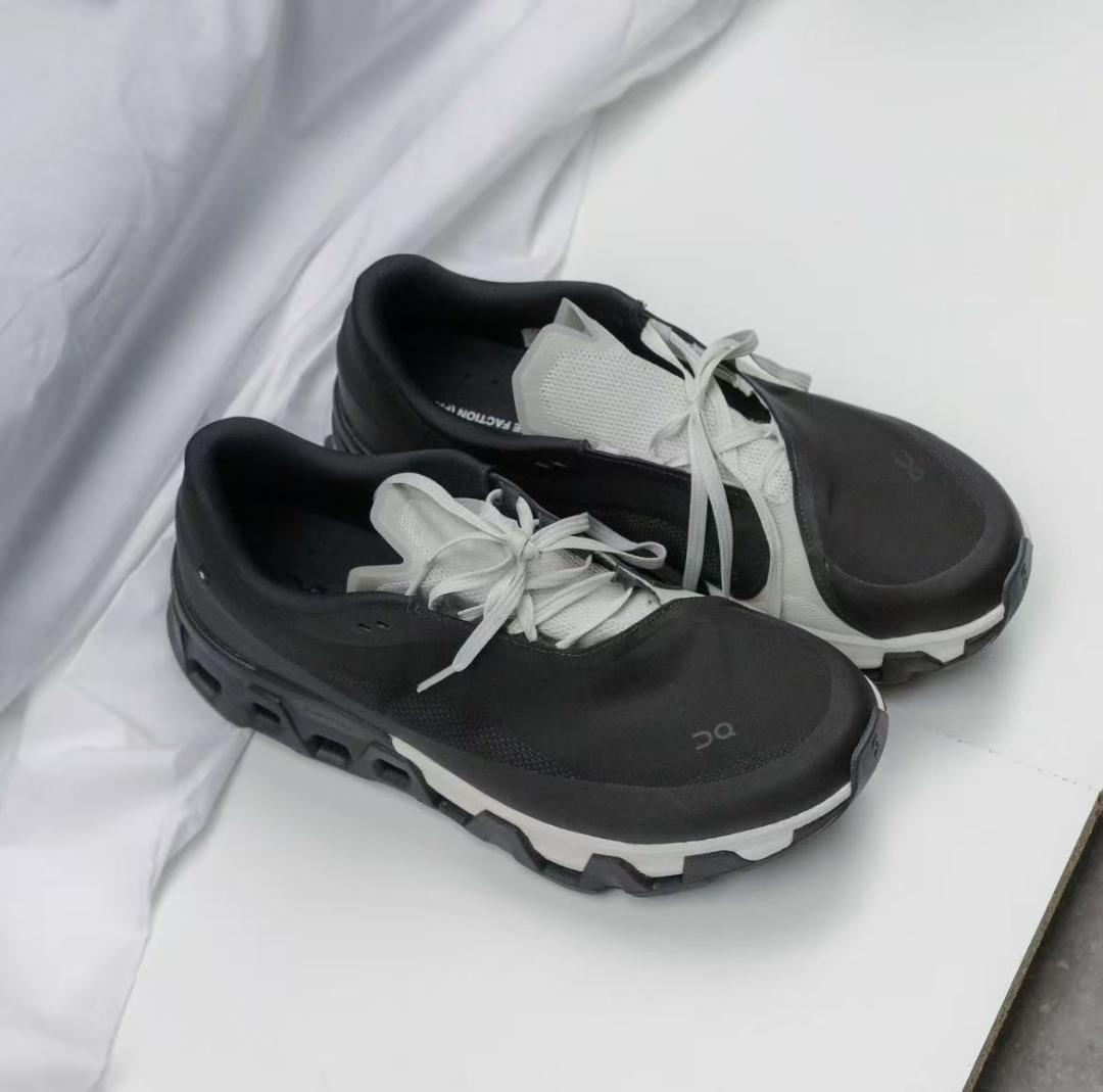 試着のみ PAF×On クラウドモンスターハイパー ブラック 27.5cm