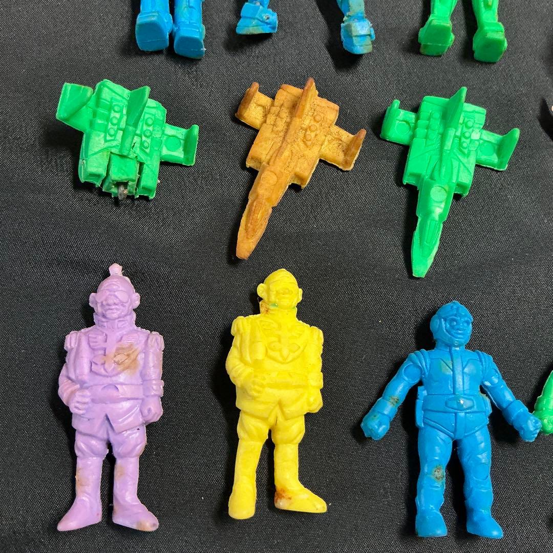 ガンダム　消しゴム　フィギュア