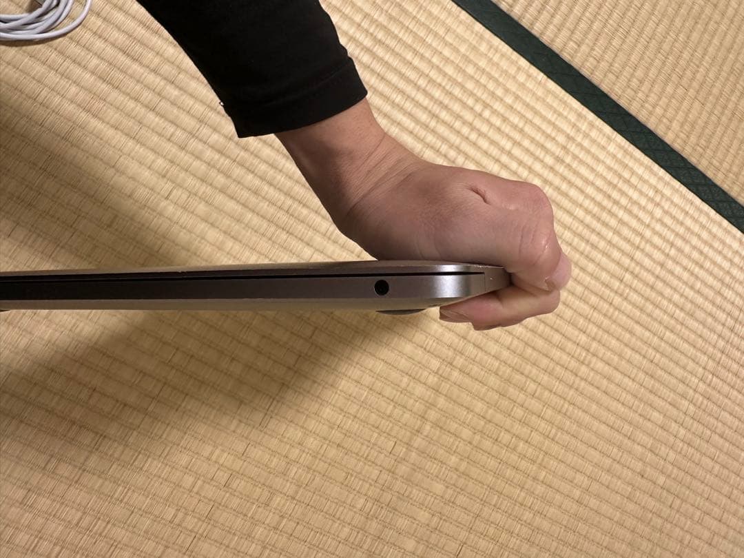 Macbook pro 2020 13イン 専用米倉和希