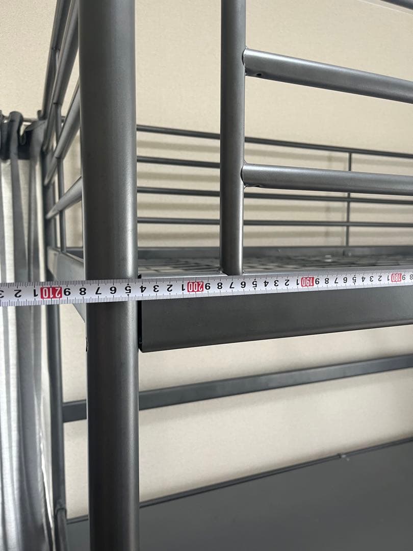 IKEA スヴェルタ SVARTA ロフトベッド＋勉強机 ロフトベッド - メルカリ