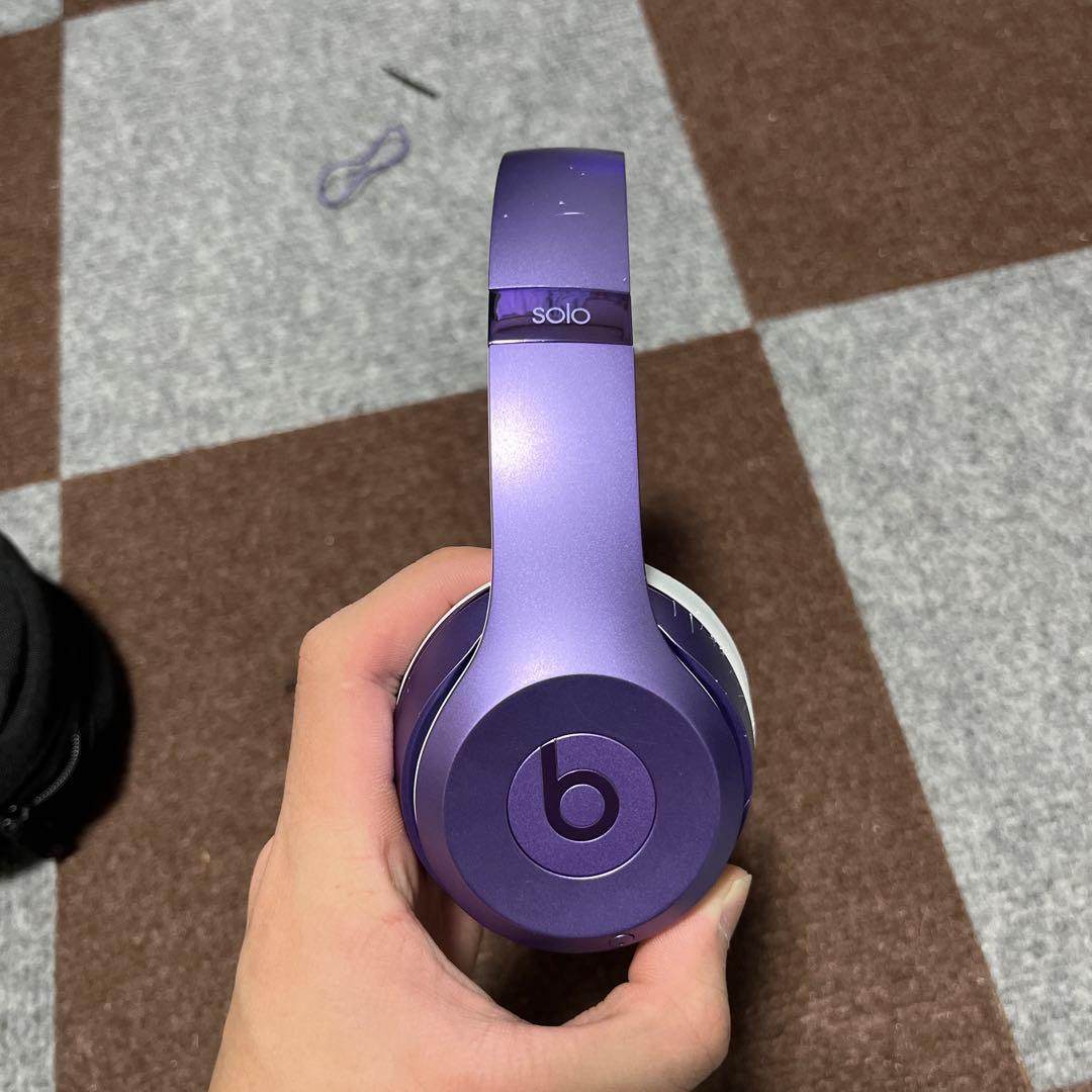 Beats Solo ワイヤレスヘッドホン 紫 - メルカリ