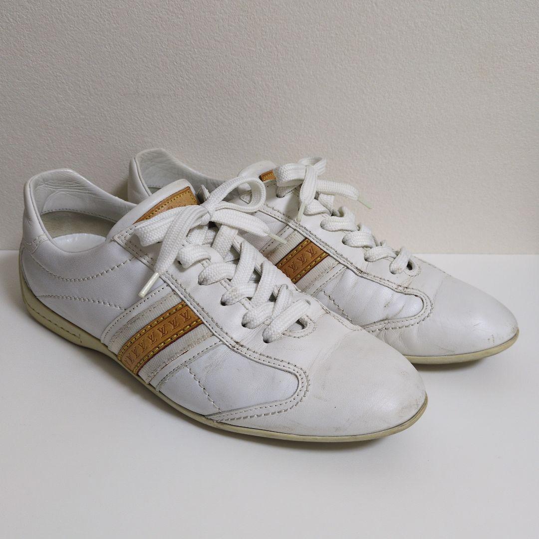 Louis Vuitton ホワイト レザースニーカー - メルカリ