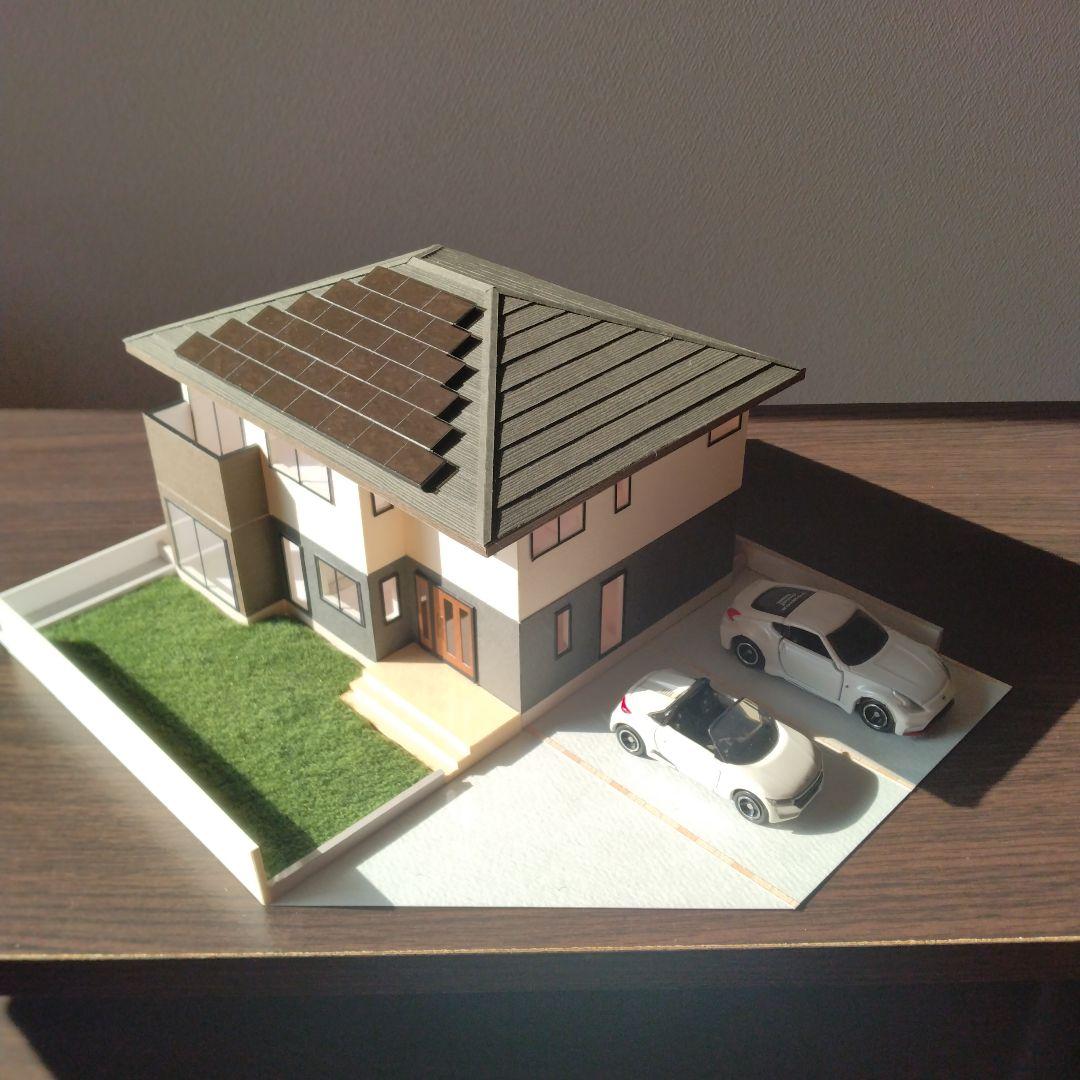 100分の1，2階建て内外模型No.98『陽だまりで，お正月』